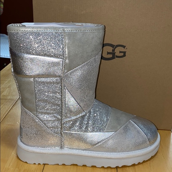 AUTH NIB UGG CLASSIC GLITTER PATCHWORK BOOTS US7 - Picture 2 of 9